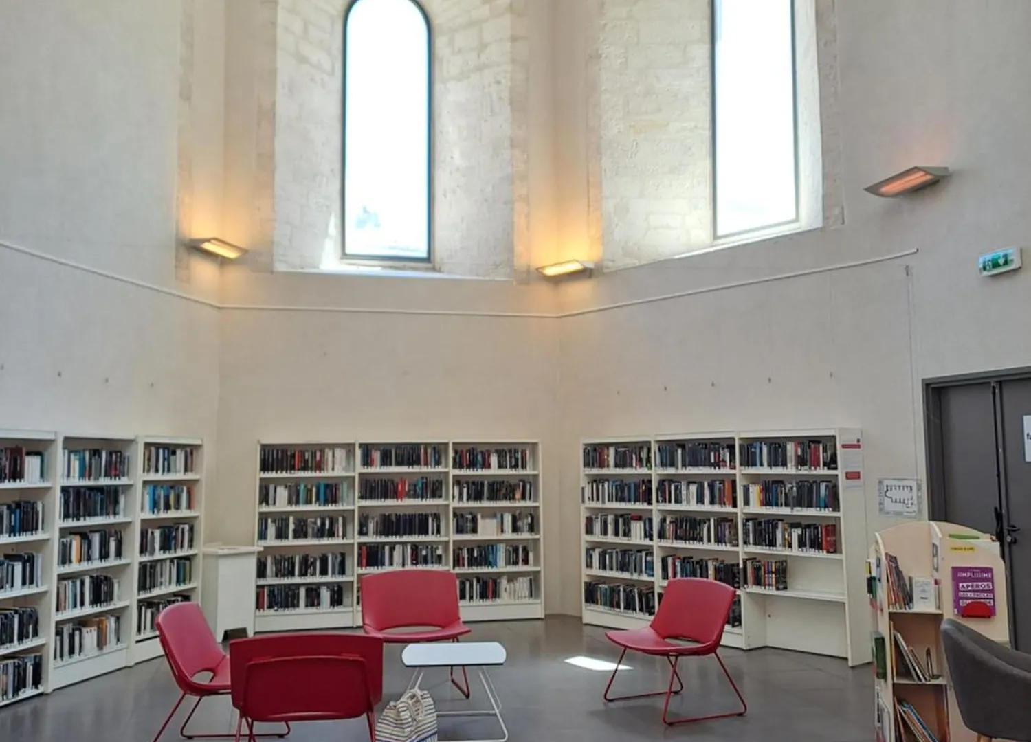 Loft Avec Patio Villeuve Avignon Villeneuve-les-Avignon 0*,